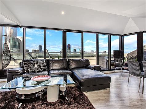 2 bedroom apartment melbourne for sale